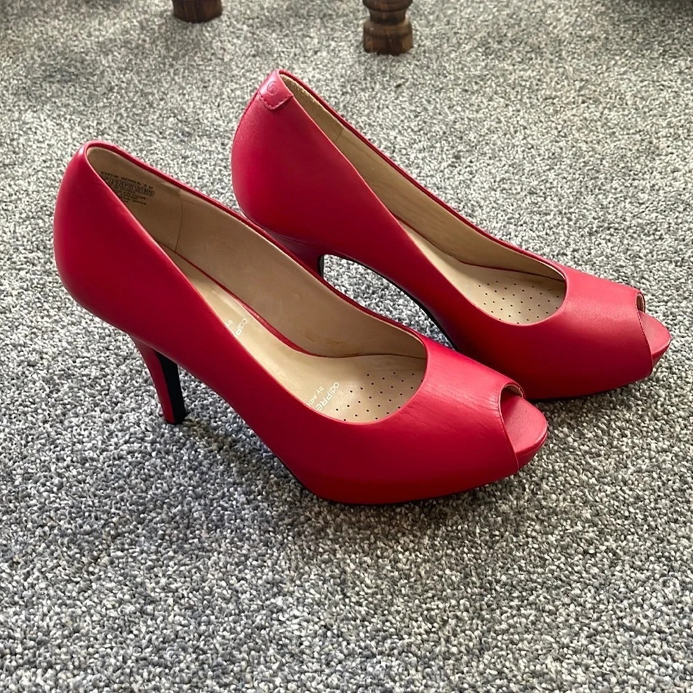 Women’s Rockport Adiprene red peep toe heels 6.5